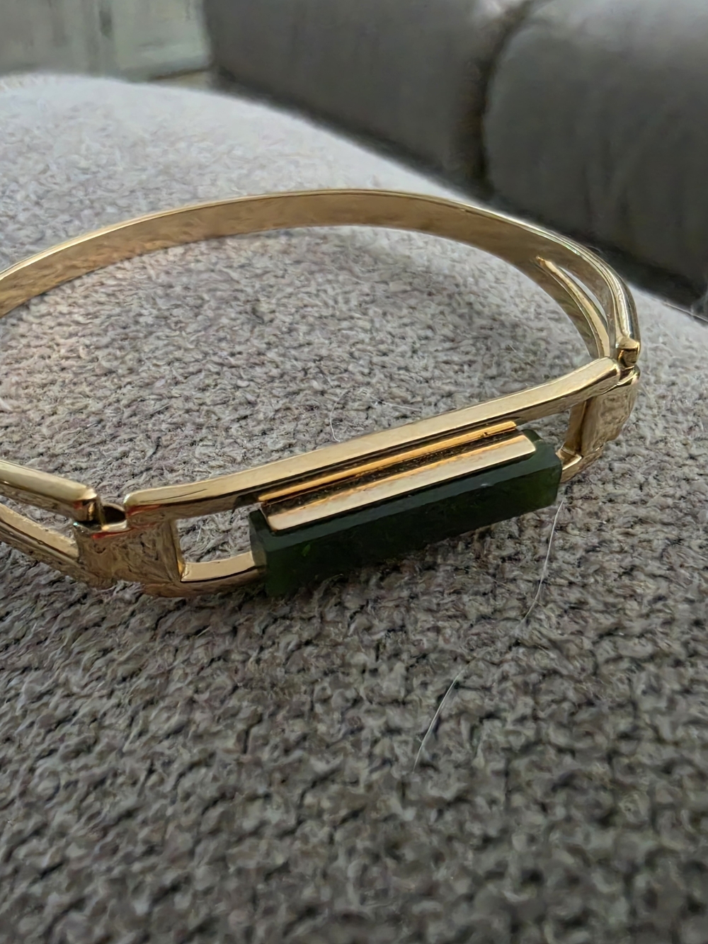 Avon Gold And Green Bracelet 6"
